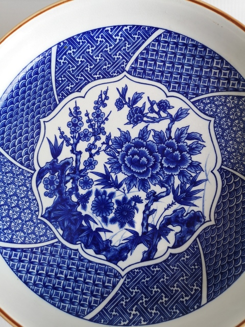 古玩陶瓷六十至八十年代花卉紋青花盤拍賣,當前價格398元