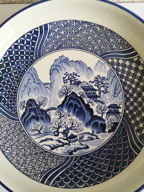 古玩陶瓷六十至八十年代山水紋青花盤拍賣，當前價格398元
