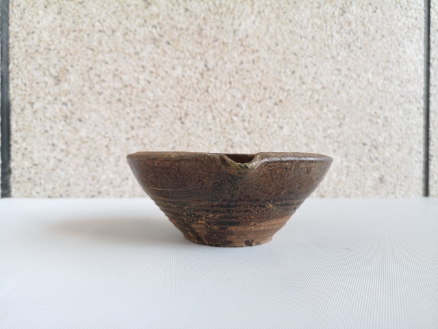 古玩陶瓷明末清初地方窯褐釉研碗拍賣,當前價格680元