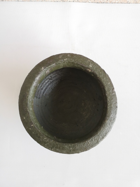 古玩陶瓷明末清初灰陶三足香爐拍賣,當前價格680元