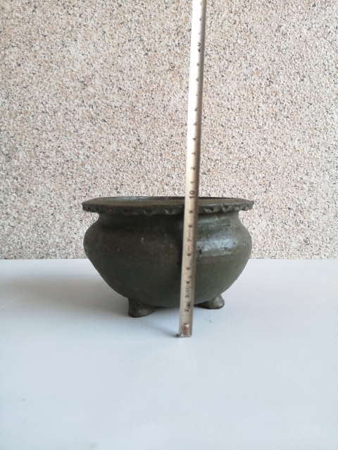 古玩陶瓷明末清初灰陶三足香爐拍賣,當前價格680元