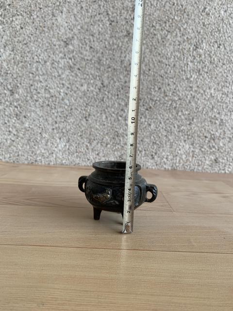 古玩銅器爐子拍賣,當前價格298元