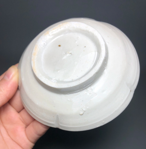 古玩陶瓷收藏級(jí)邢窯五代白釉五花口洗拍賣(mài),當(dāng)前價(jià)格2888元