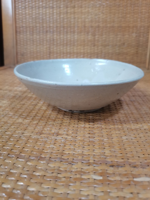 古玩陶瓷金元磁州窯白釉碗拍賣,當前價格500元