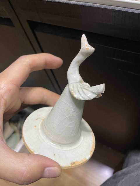 古玩陶瓷宋代館藏級青白釉貼塑人物紋瓶拍賣,當(dāng)前價(jià)格2980元