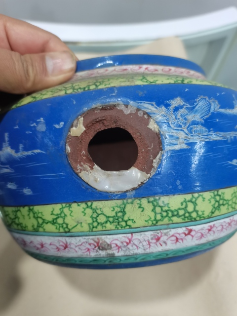 古玩陶瓷民國紫砂掛粉彩壺拍賣,當(dāng)前價(jià)格3000元