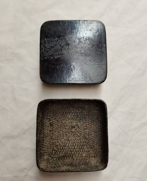 古玩雜項(xiàng)漆盒拍賣,當(dāng)前價(jià)格0元