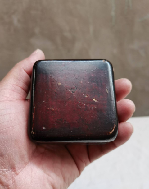 古玩雜項(xiàng)漆盒拍賣,當(dāng)前價(jià)格0元