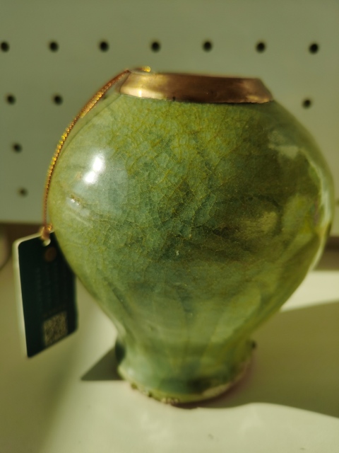 古玩陶瓷元代?龍泉窯刻劃花鳳尾尊拍賣,當前價格1300元