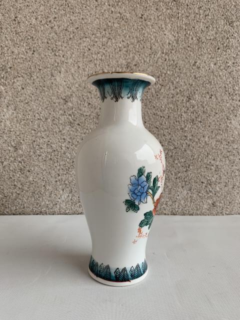 古玩陶瓷出口創匯期花鳥紋彩瓷觀音瓶拍賣，當前價格298元