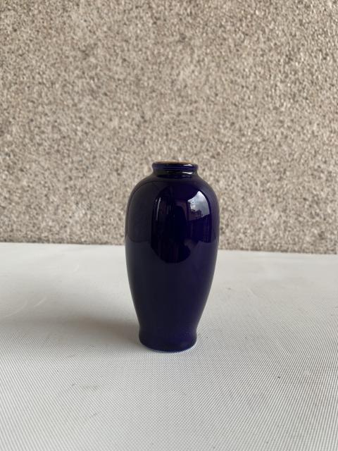 古玩陶瓷出口創(chuàng)匯期藍(lán)釉花鳥紋罐拍賣,當(dāng)前價(jià)格198元