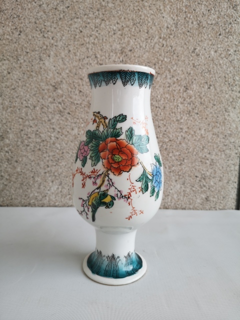 古玩陶瓷出口創匯期花鳥紋彩瓷觀音瓶拍賣，當前價格298元