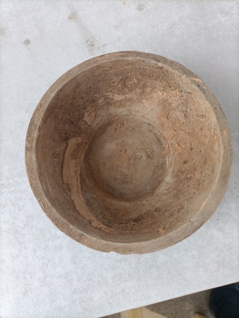 古玩陶瓷灰陶彩繪蓋盒拍賣，當(dāng)前價(jià)格600元