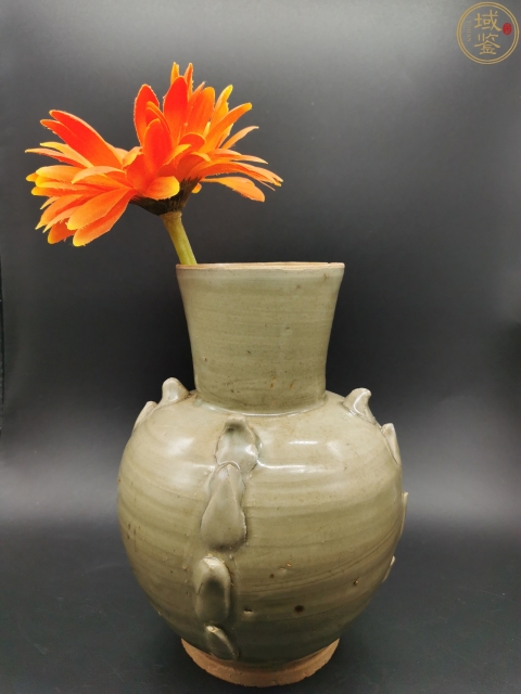 古玩陶瓷宋代?越窯系青瓷多角梅瓶拍賣，當前價格35800元