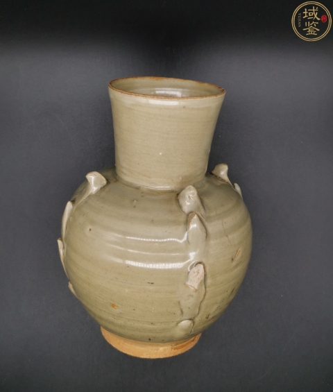 古玩陶瓷宋代?越窯系青瓷多角梅瓶拍賣，當前價格35800元