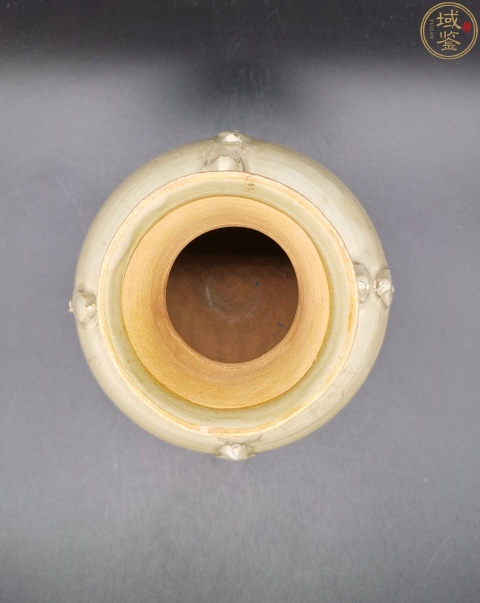 古玩陶瓷宋代?越窯系青瓷多角梅瓶拍賣，當前價格35800元