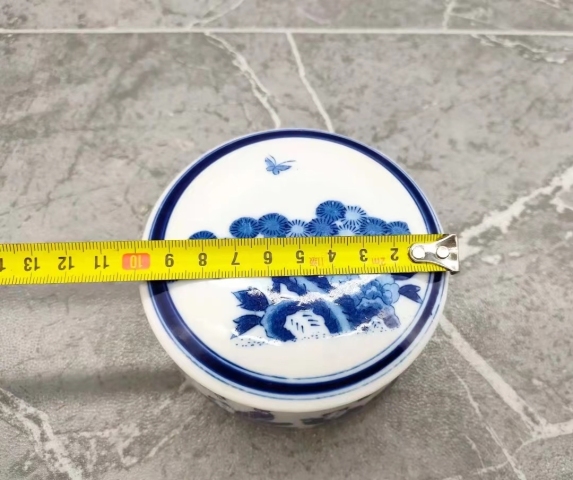 古玩陶瓷六十至八十年代嬰戲紋青花蓋碗拍賣,當(dāng)前價(jià)格220元