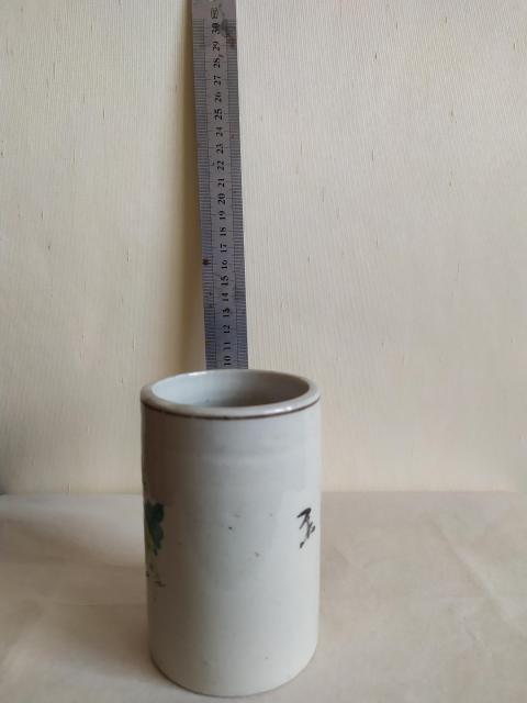 古玩陶瓷清末民國花卉紋筆筒拍賣，當前價格200元