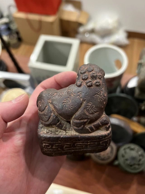 古玩陶瓷文房獅子擺件拍賣，當前價格299元