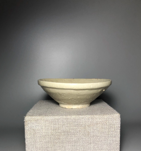 古玩陶瓷(收藏佳品)米黃釉碗拍賣,當前價格0元