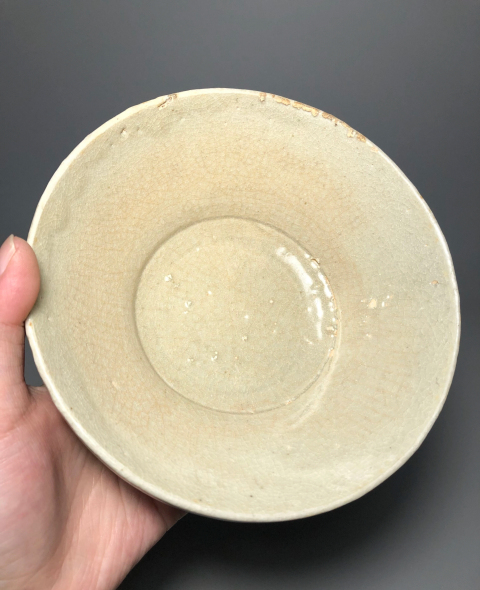 古玩陶瓷(收藏佳品)米黃釉碗拍賣,當前價格0元