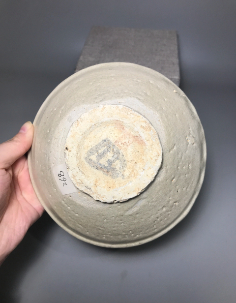 古玩陶瓷(收藏佳品)米黃釉碗拍賣,當前價格0元
