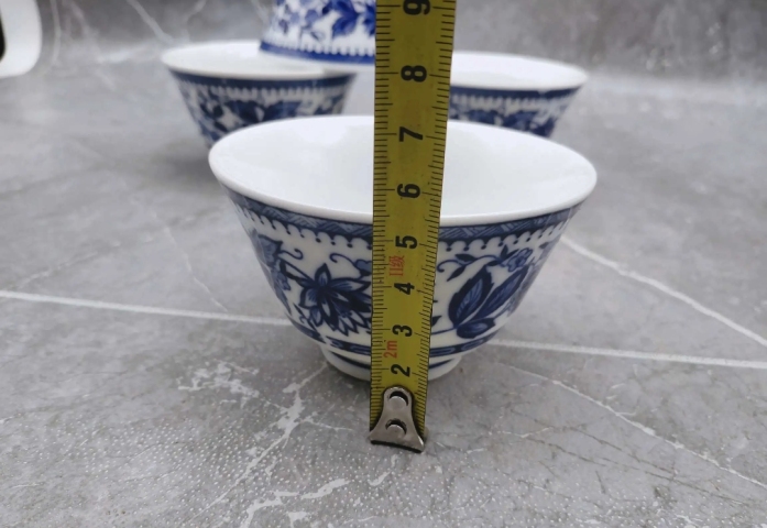古玩陶瓷六十至八十年代花卉紋青花杯拍賣，當前價格220元