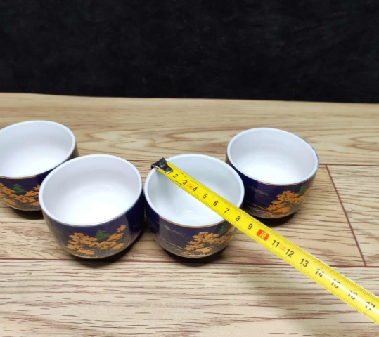 古玩陶瓷六十至八十年代藍釉彩繪描金杯拍賣,當前價格220元