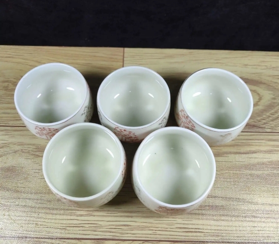 古玩陶瓷六十至八十年代竹紋杯拍賣,當前價格260元