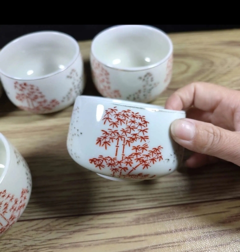 古玩陶瓷六十至八十年代竹紋杯拍賣,當前價格260元