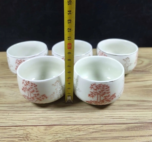 古玩陶瓷六十至八十年代竹紋杯拍賣,當前價格260元