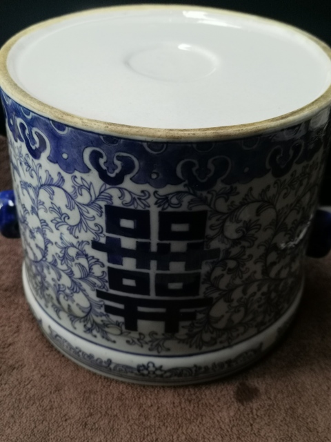 古玩陶瓷民國(guó)，淡描青花花卉紋，雙喜，輔首獅耳爐拍賣(mài)，當(dāng)前價(jià)格1333元