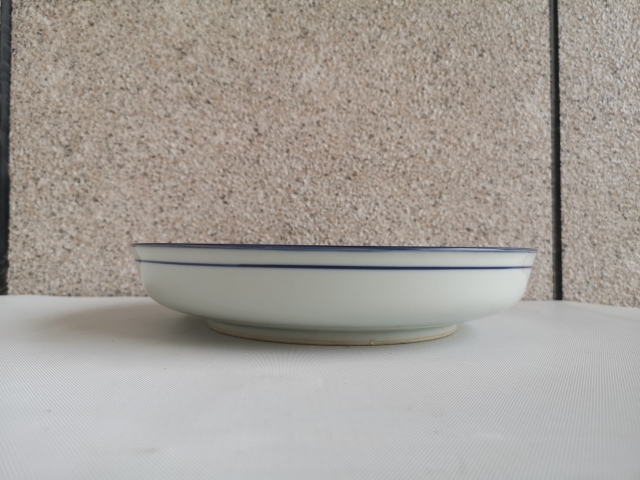 古玩陶瓷六十至八十年代嬰戲紋青花盤拍賣,當(dāng)前價格350元