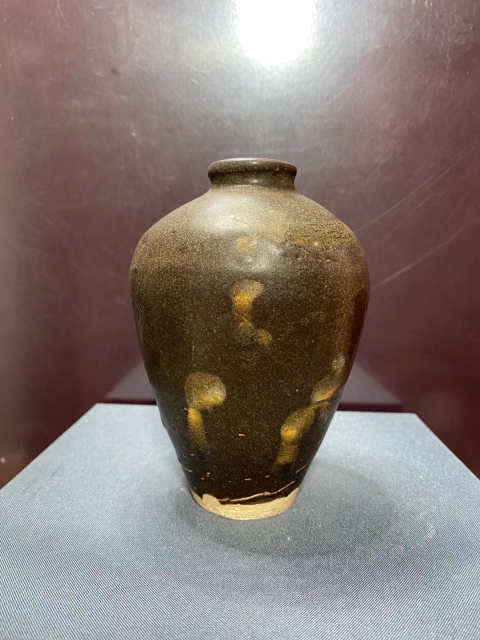 古玩陶瓷宋代.褐釉點(diǎn)彩梅瓶拍賣,當(dāng)前價(jià)格1680元