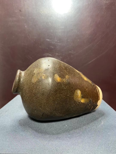 古玩陶瓷宋代.褐釉點(diǎn)彩梅瓶拍賣,當(dāng)前價(jià)格1680元