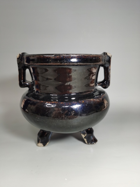 古玩陶瓷元末明初褐釉三足香爐拍賣，當前價格1280元