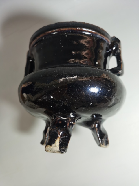 古玩陶瓷元末明初褐釉三足香爐拍賣，當前價格1280元