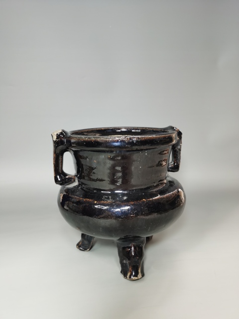 古玩陶瓷元末明初褐釉三足香爐拍賣，當前價格1280元