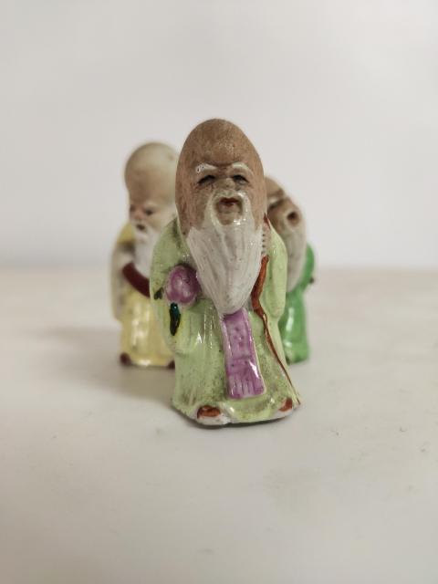 古玩陶瓷粉彩三星造像拍賣,當前價格123元