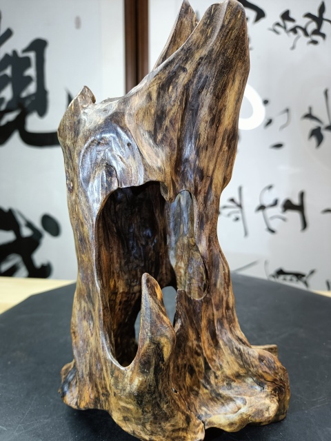 古玩雜項沉香拍賣，當前價格165800元