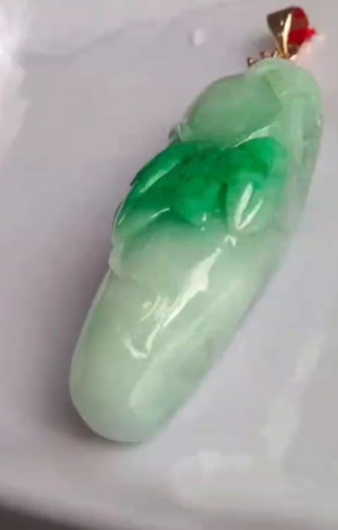 古玩玉器翡翠瓜果天然緬甸翡翠A貨帶陽綠綠翠福瓜拍賣,當前價格3999元
