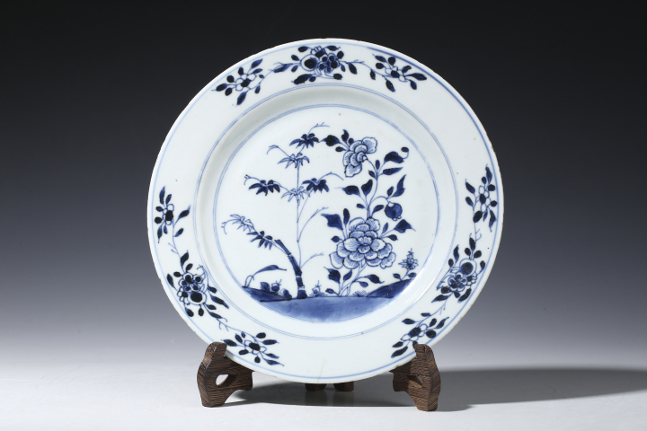 古玩陶瓷清康熙·青花花竹紋盤拍賣,當前價格800元