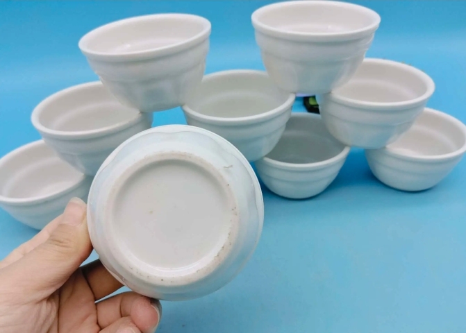 古玩陶瓷出口創(chuàng)匯期白釉杯拍賣，當前價格298元