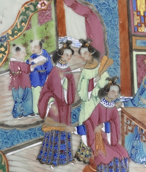 中国骨董　清道光　豆青釉粉彩花蝶盤　青花銘入
蓋付き　茶入　唐物　旧家蔵出し 靓宝格- 道光豆青釉粉彩描金花鸟纹盘（草记款）