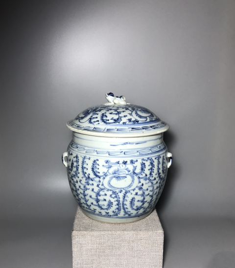 古玩陶瓷【道光】清代道光至咸豐纏枝花卉紋四系粥罐拍賣,當前價格0元