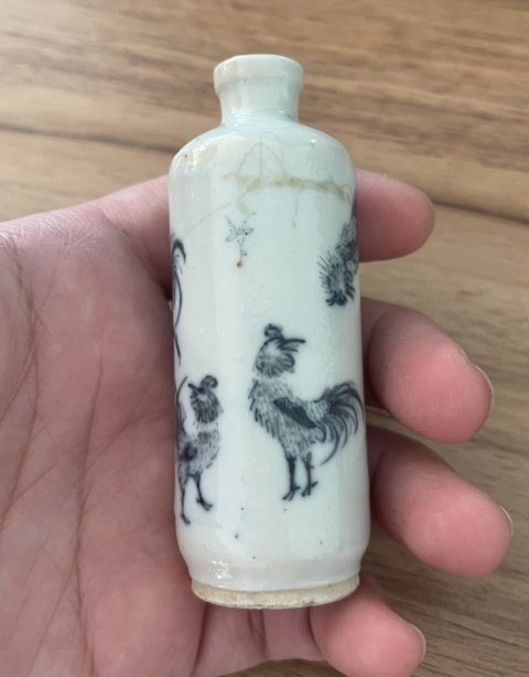 古玩陶瓷晚清大雞圖青花鼻煙壺拍賣，當前價格2500元