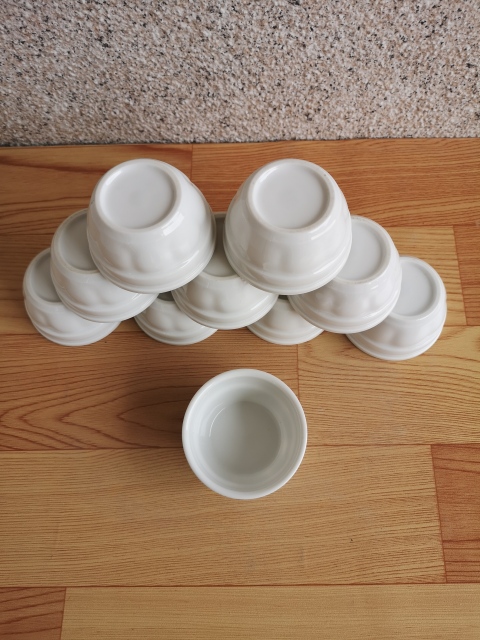 古玩陶瓷出口創(chuàng)匯期白釉杯拍賣，當前價格298元