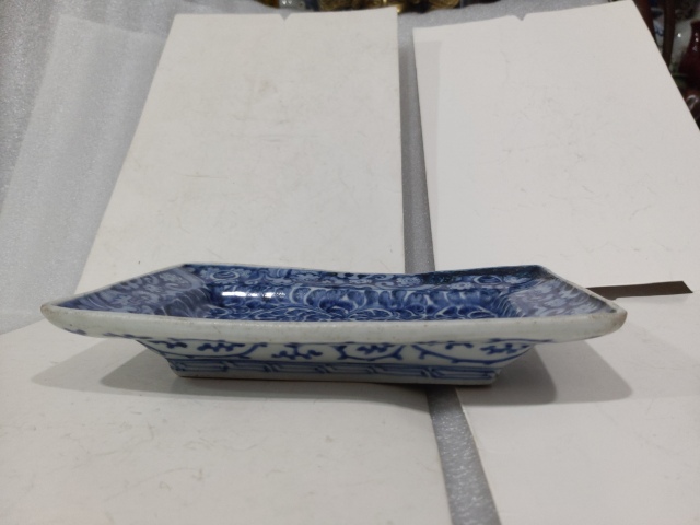 古玩陶瓷日本明治富貴長春款青花盤拍賣,當前價格1288元