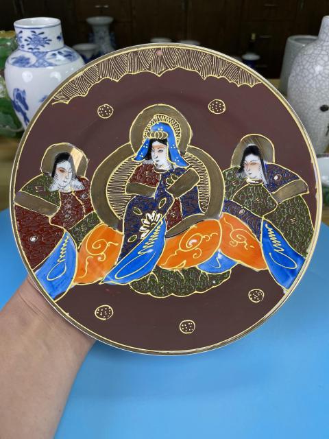 古玩陶瓷民國 精品料彩描真金菩薩人物紋盤拍賣，當前價格480元