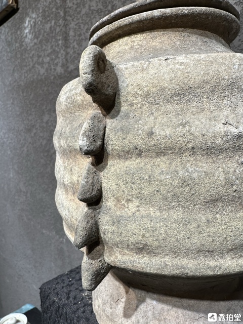 古玩陶瓷宋代邛崍窯醬釉多角蓋罐拍賣,當(dāng)前價(jià)格2390元